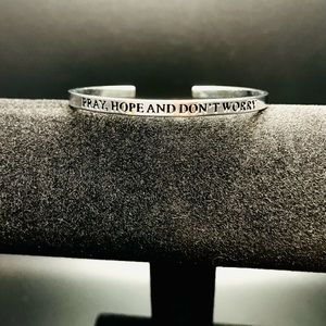 Pray Hope and Don’t worry Bangle Bracelet